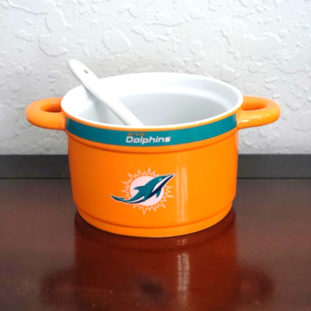 NWT Miami Dolphins Chili Soup Pot with Spoon